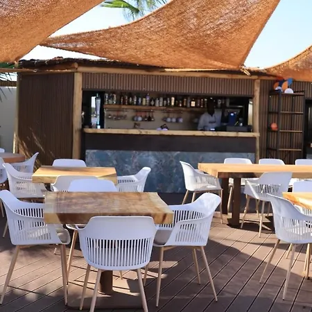 דירה Luxurius Ground Floor - Alcazaba Lagoon אסטפונה