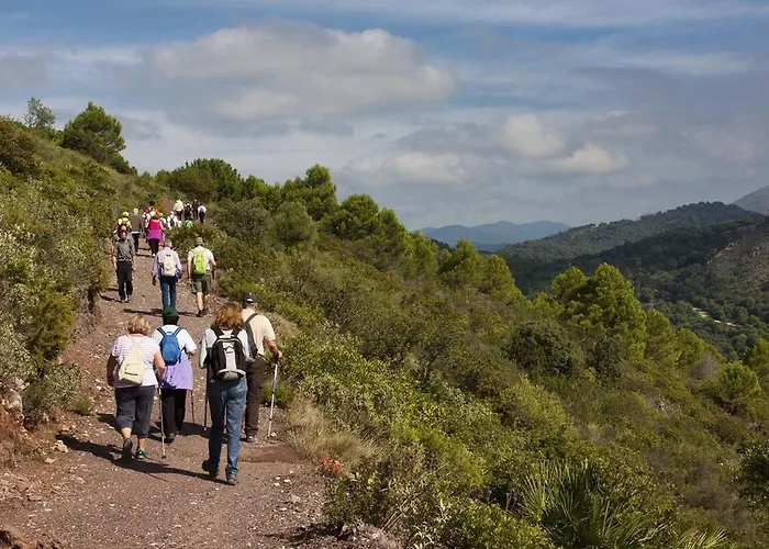 Luxurius Ground Floor - Alcazaba Lagoon Apartment Estepona